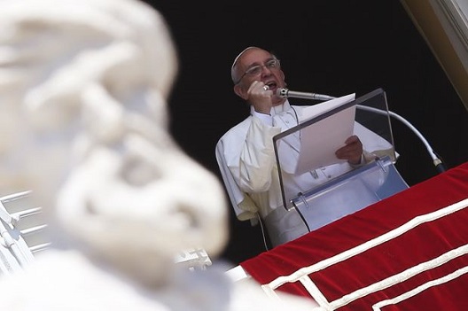 Папата Франциск против воена интервенција во Сирија